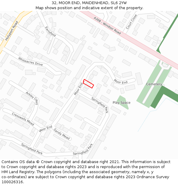 32, MOOR END, MAIDENHEAD, SL6 2YW: Location map and indicative extent of plot