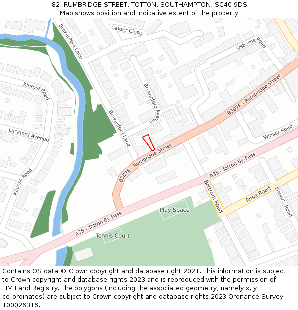82, RUMBRIDGE STREET, TOTTON, SOUTHAMPTON, SO40 9DS: Location map and indicative extent of plot