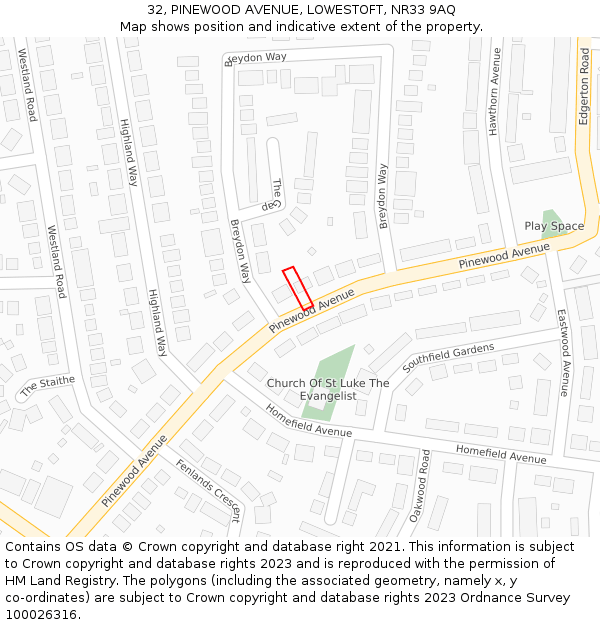 32, PINEWOOD AVENUE, LOWESTOFT, NR33 9AQ: Location map and indicative extent of plot