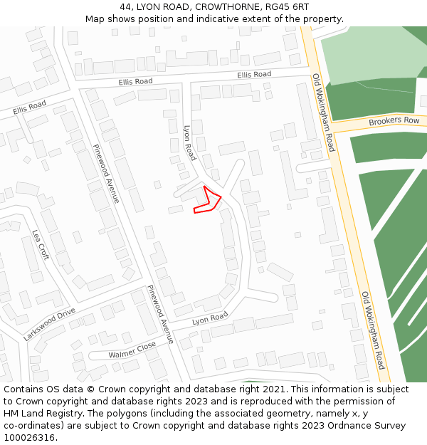 44, LYON ROAD, CROWTHORNE, RG45 6RT: Location map and indicative extent of plot