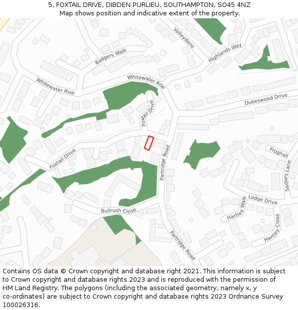 5, FOXTAIL DRIVE, DIBDEN PURLIEU, SOUTHAMPTON, SO45 4NZ: Location map and indicative extent of plot