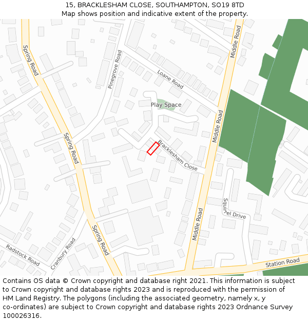 15, BRACKLESHAM CLOSE, SOUTHAMPTON, SO19 8TD: Location map and indicative extent of plot