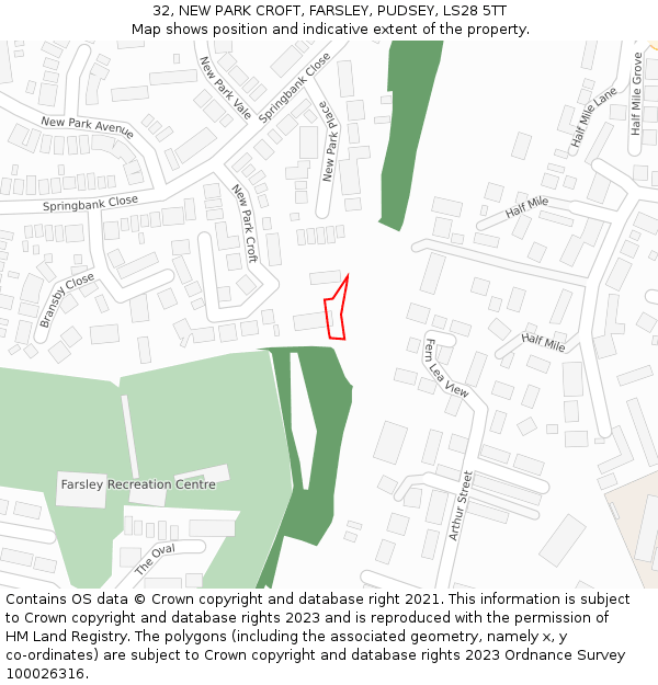 32, NEW PARK CROFT, FARSLEY, PUDSEY, LS28 5TT: Location map and indicative extent of plot