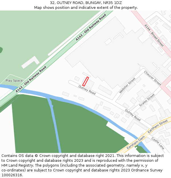 32, OUTNEY ROAD, BUNGAY, NR35 1DZ: Location map and indicative extent of plot