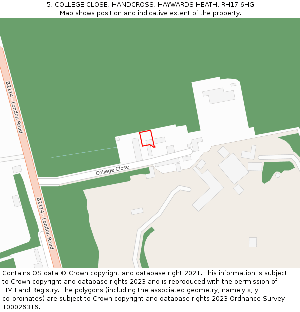 5, COLLEGE CLOSE, HANDCROSS, HAYWARDS HEATH, RH17 6HG: Location map and indicative extent of plot