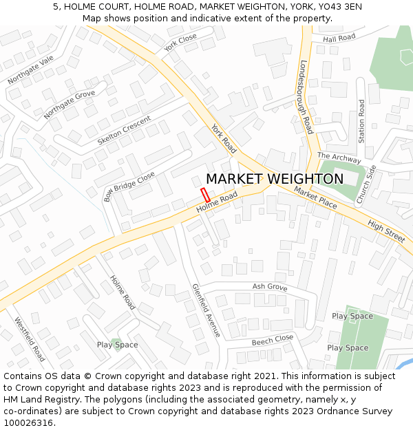 5, HOLME COURT, HOLME ROAD, MARKET WEIGHTON, YORK, YO43 3EN: Location map and indicative extent of plot