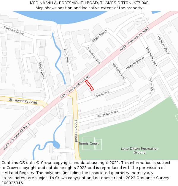 MEDINA VILLA, PORTSMOUTH ROAD, THAMES DITTON, KT7 0XR: Location map and indicative extent of plot
