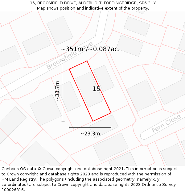 15, BROOMFIELD DRIVE, ALDERHOLT, FORDINGBRIDGE, SP6 3HY: Plot and title map