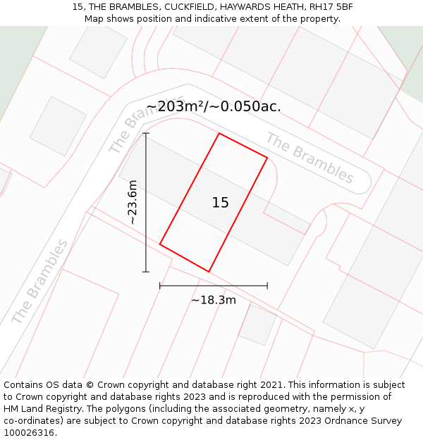 15, THE BRAMBLES, CUCKFIELD, HAYWARDS HEATH, RH17 5BF: Plot and title map
