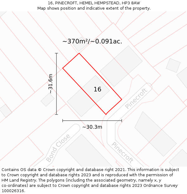 16, PINECROFT, HEMEL HEMPSTEAD, HP3 8AW: Plot and title map