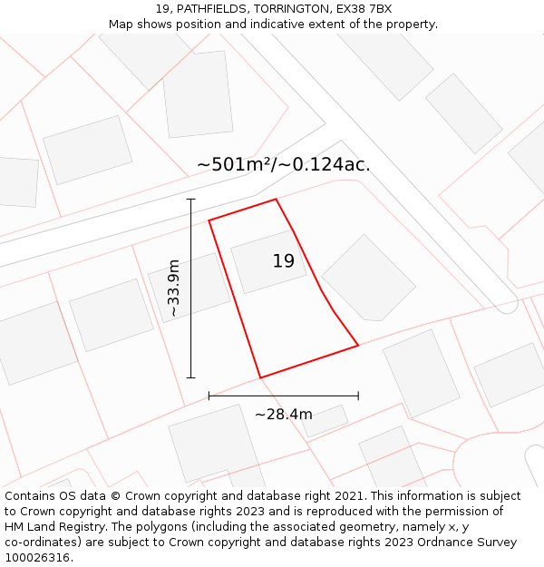 19, PATHFIELDS, TORRINGTON, EX38 7BX: Plot and title map