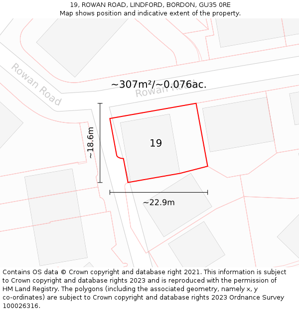19, ROWAN ROAD, LINDFORD, BORDON, GU35 0RE: Plot and title map