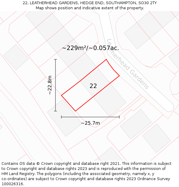 22, LEATHERHEAD GARDENS, HEDGE END, SOUTHAMPTON, SO30 2TY: Plot and title map