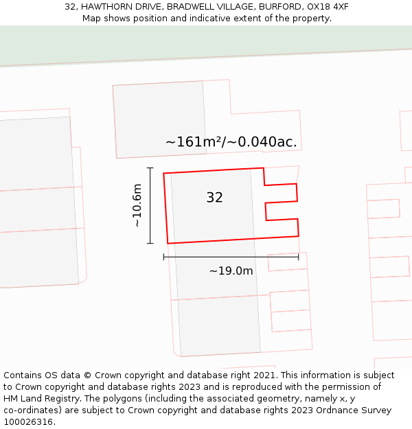 32, HAWTHORN DRIVE, BRADWELL VILLAGE, BURFORD, OX18 4XF: Plot and title map
