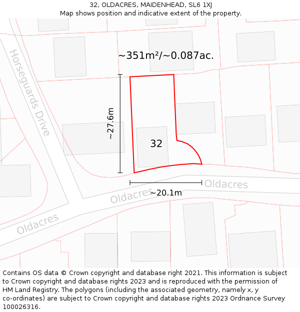 32, OLDACRES, MAIDENHEAD, SL6 1XJ: Plot and title map