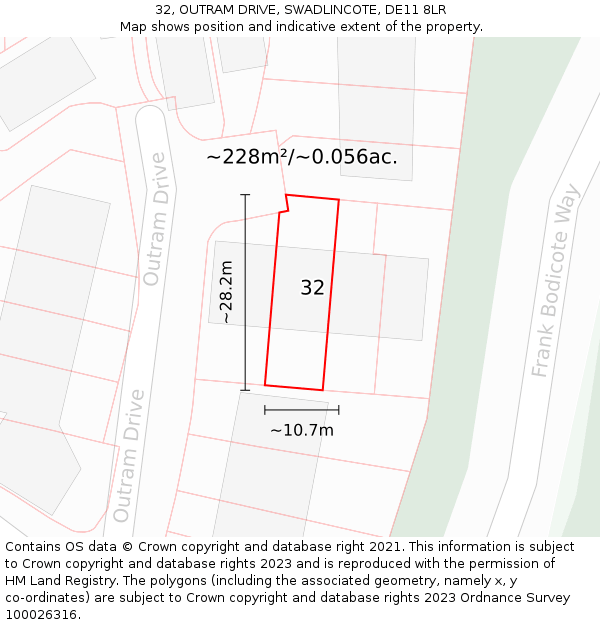 32, OUTRAM DRIVE, SWADLINCOTE, DE11 8LR: Plot and title map