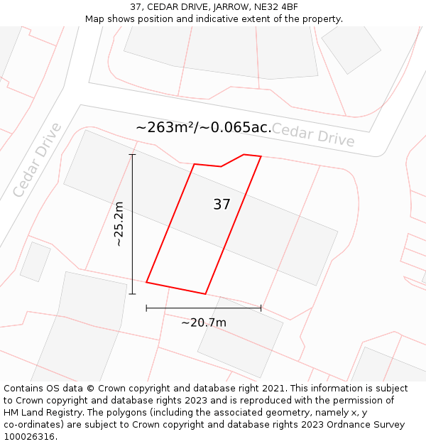 37, CEDAR DRIVE, JARROW, NE32 4BF: Plot and title map