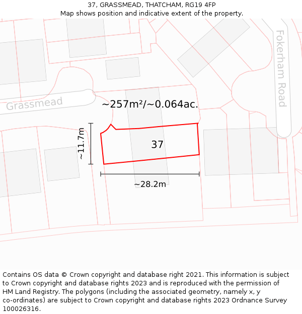 37, GRASSMEAD, THATCHAM, RG19 4FP: Plot and title map