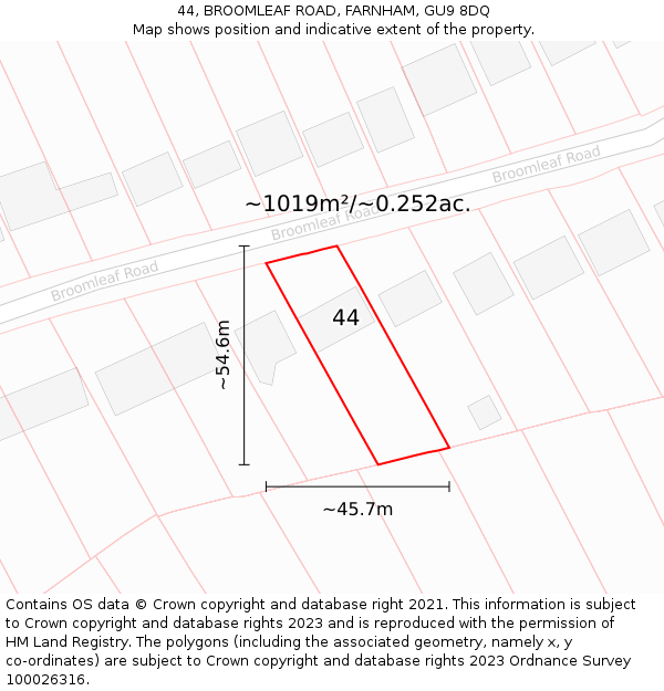 44, BROOMLEAF ROAD, FARNHAM, GU9 8DQ: Plot and title map