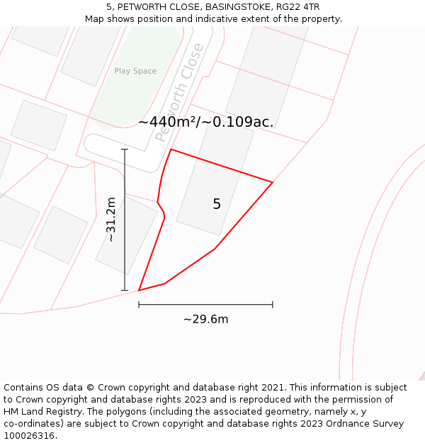 5, PETWORTH CLOSE, BASINGSTOKE, RG22 4TR: Plot and title map