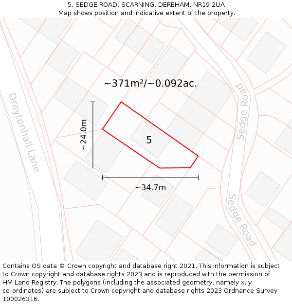 5, SEDGE ROAD, SCARNING, DEREHAM, NR19 2UA: Plot and title map