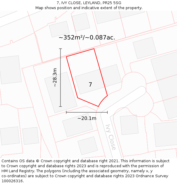 7, IVY CLOSE, LEYLAND, PR25 5SG: Plot and title map