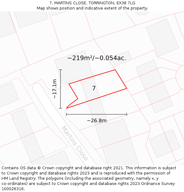 7, MARTINS CLOSE, TORRINGTON, EX38 7LG: Plot and title map