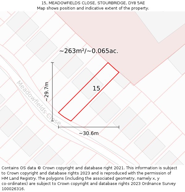 15, MEADOWFIELDS CLOSE, STOURBRIDGE, DY8 5AE: Plot and title map