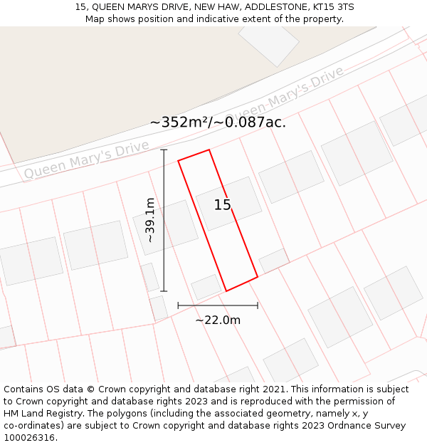 15, QUEEN MARYS DRIVE, NEW HAW, ADDLESTONE, KT15 3TS: Plot and title map