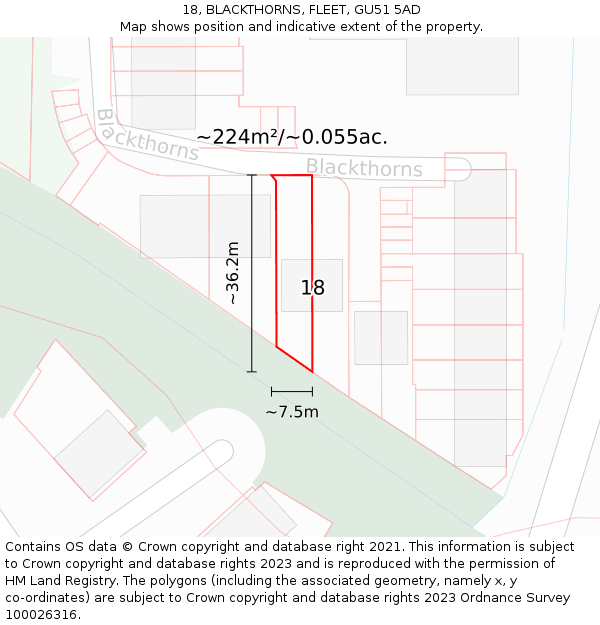 18, BLACKTHORNS, FLEET, GU51 5AD: Plot and title map