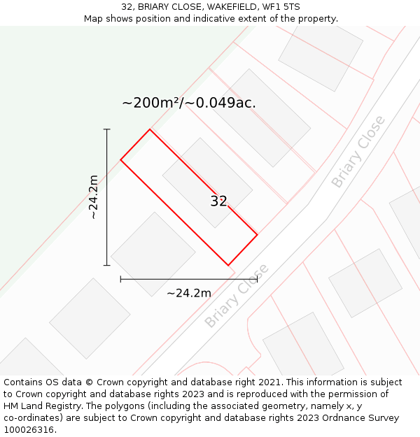 32, BRIARY CLOSE, WAKEFIELD, WF1 5TS: Plot and title map