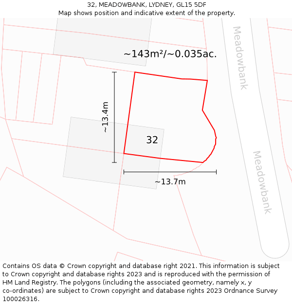 32, MEADOWBANK, LYDNEY, GL15 5DF: Plot and title map
