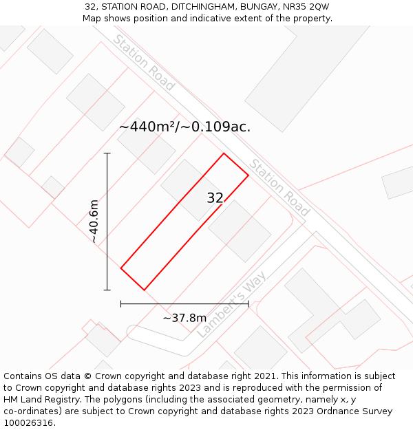 32, STATION ROAD, DITCHINGHAM, BUNGAY, NR35 2QW: Plot and title map