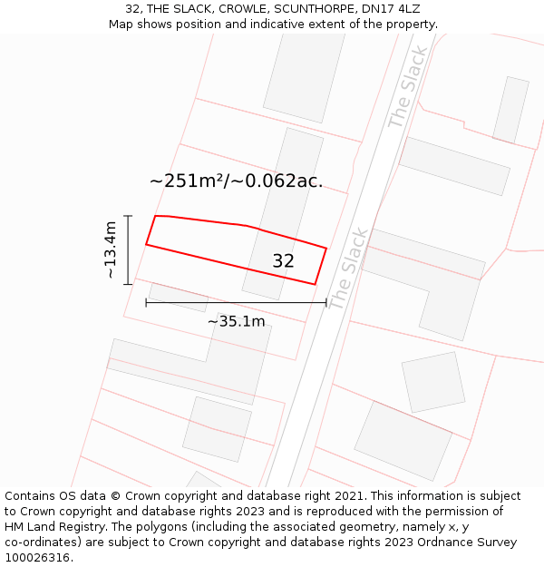 32, THE SLACK, CROWLE, SCUNTHORPE, DN17 4LZ: Plot and title map