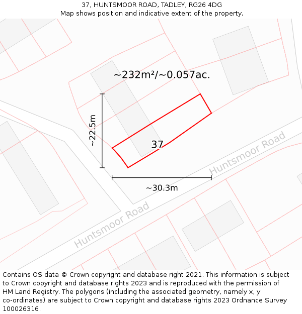37, HUNTSMOOR ROAD, TADLEY, RG26 4DG: Plot and title map