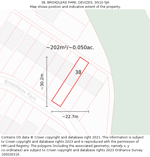 38, BROADLEAS PARK, DEVIZES, SN10 5JA: Plot and title map