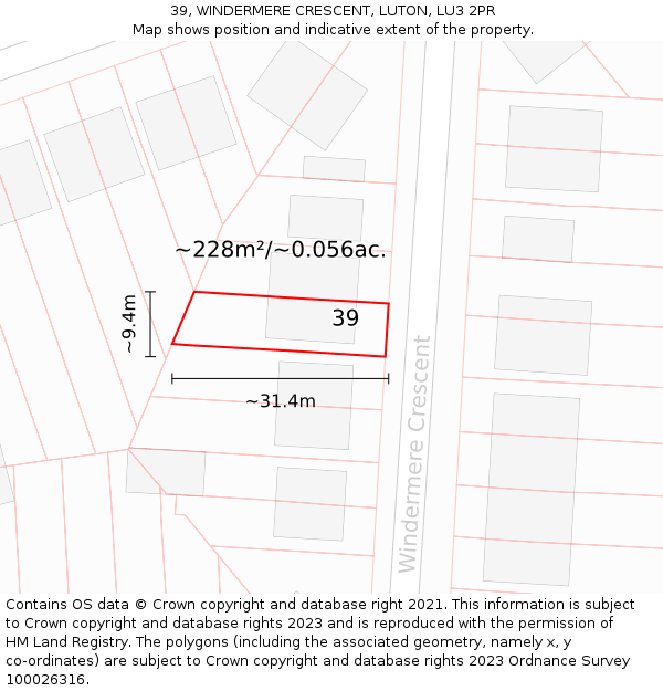 39, WINDERMERE CRESCENT, LUTON, LU3 2PR: Plot and title map