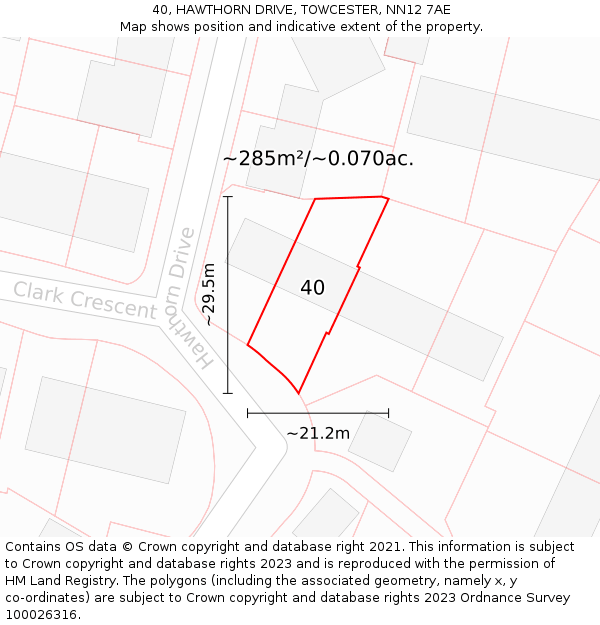 40, HAWTHORN DRIVE, TOWCESTER, NN12 7AE: Plot and title map