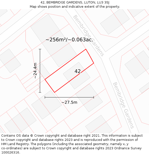 42, BEMBRIDGE GARDENS, LUTON, LU3 3SJ: Plot and title map