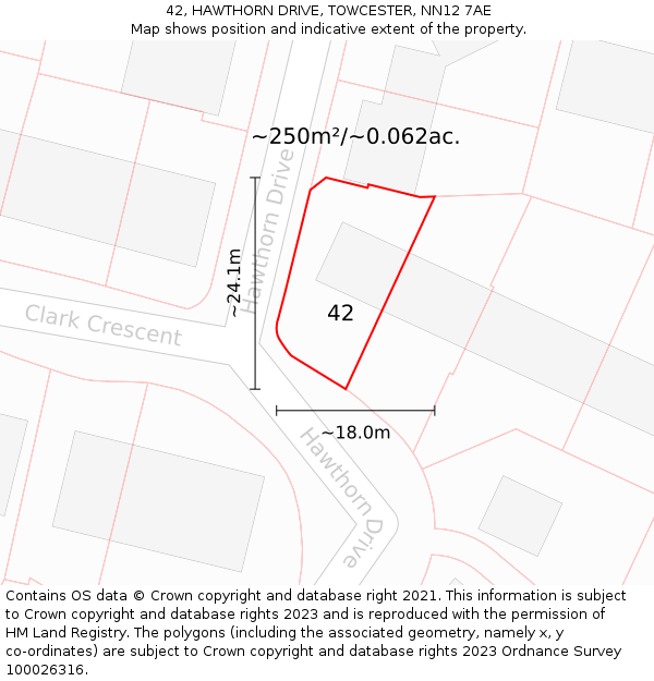 42, HAWTHORN DRIVE, TOWCESTER, NN12 7AE: Plot and title map