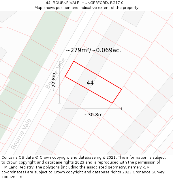 44, BOURNE VALE, HUNGERFORD, RG17 0LL: Plot and title map