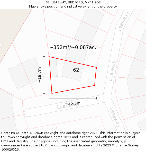 62, LEASWAY, BEDFORD, MK41 9DE: Plot and title map