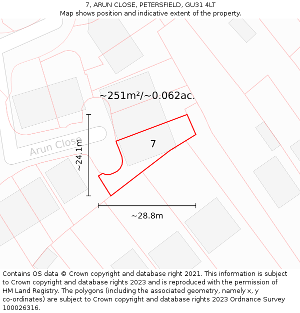 7, ARUN CLOSE, PETERSFIELD, GU31 4LT: Plot and title map