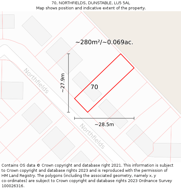 70, NORTHFIELDS, DUNSTABLE, LU5 5AL: Plot and title map
