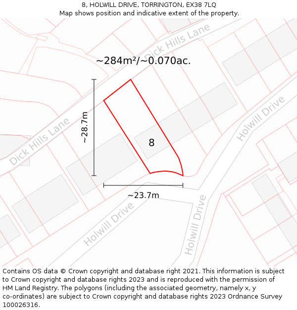 8, HOLWILL DRIVE, TORRINGTON, EX38 7LQ: Plot and title map