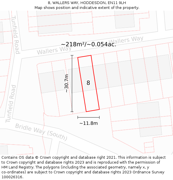 8, WALLERS WAY, HODDESDON, EN11 9LH: Plot and title map