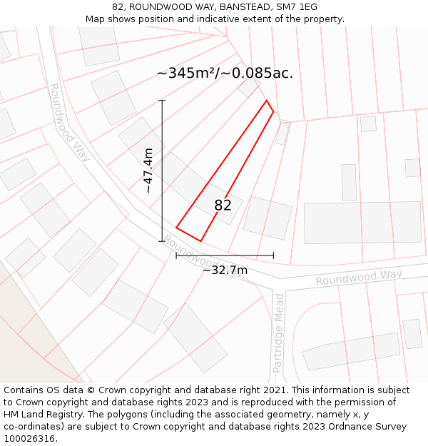 82, ROUNDWOOD WAY, BANSTEAD, SM7 1EG: Plot and title map