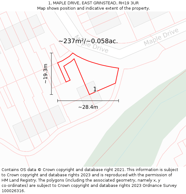 1, MAPLE DRIVE, EAST GRINSTEAD, RH19 3UR: Plot and title map