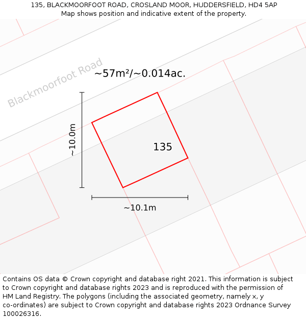 135, BLACKMOORFOOT ROAD, CROSLAND MOOR, HUDDERSFIELD, HD4 5AP: Plot and title map