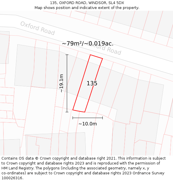 135, OXFORD ROAD, WINDSOR, SL4 5DX: Plot and title map